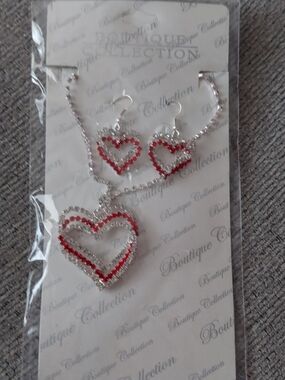 Red Heart Pendant Necklace and Earring Set